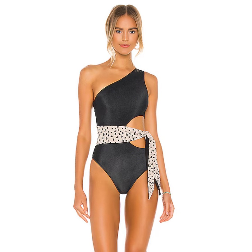 EUC beach riot Carlie one piece taupe spot size medium